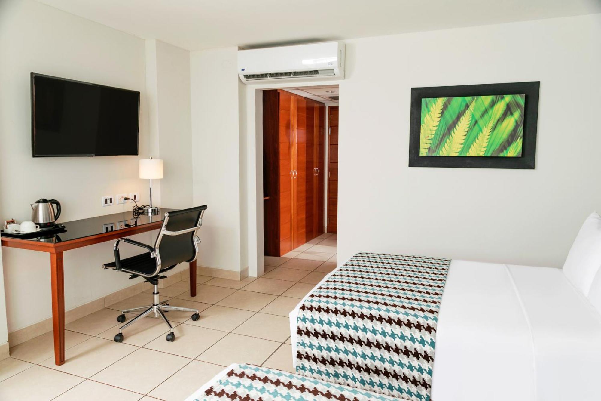 Wyndham Costa Del Sol Pucallpa Extérieur photo